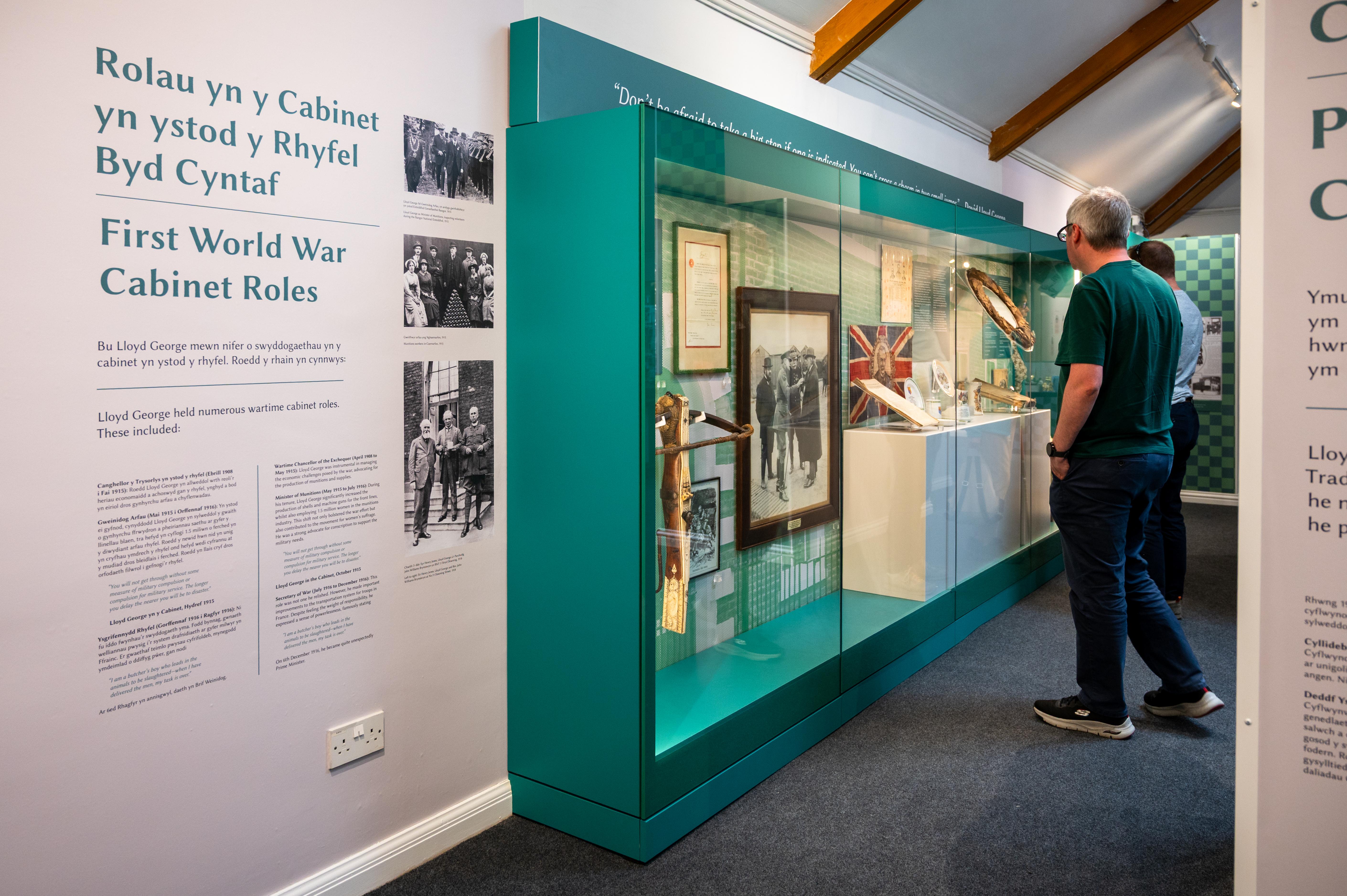Inside the museum - first world war cabinet